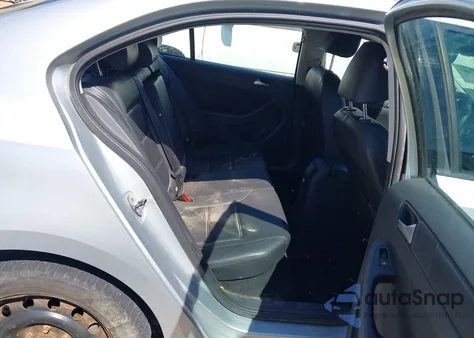 2014 Volkswagen Jetta 1.8T Se from USA, damaged, VIN 3VWD17AJ8EM292609